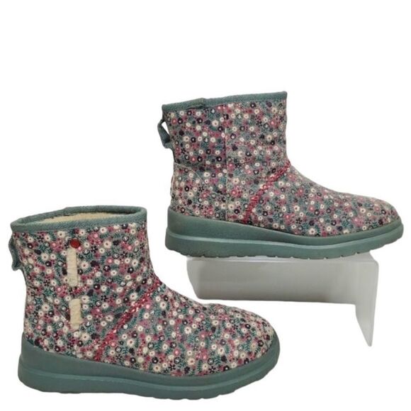 UGG Floral Print Gray Ankle Boots(Size 7) - Picture 1 of 12